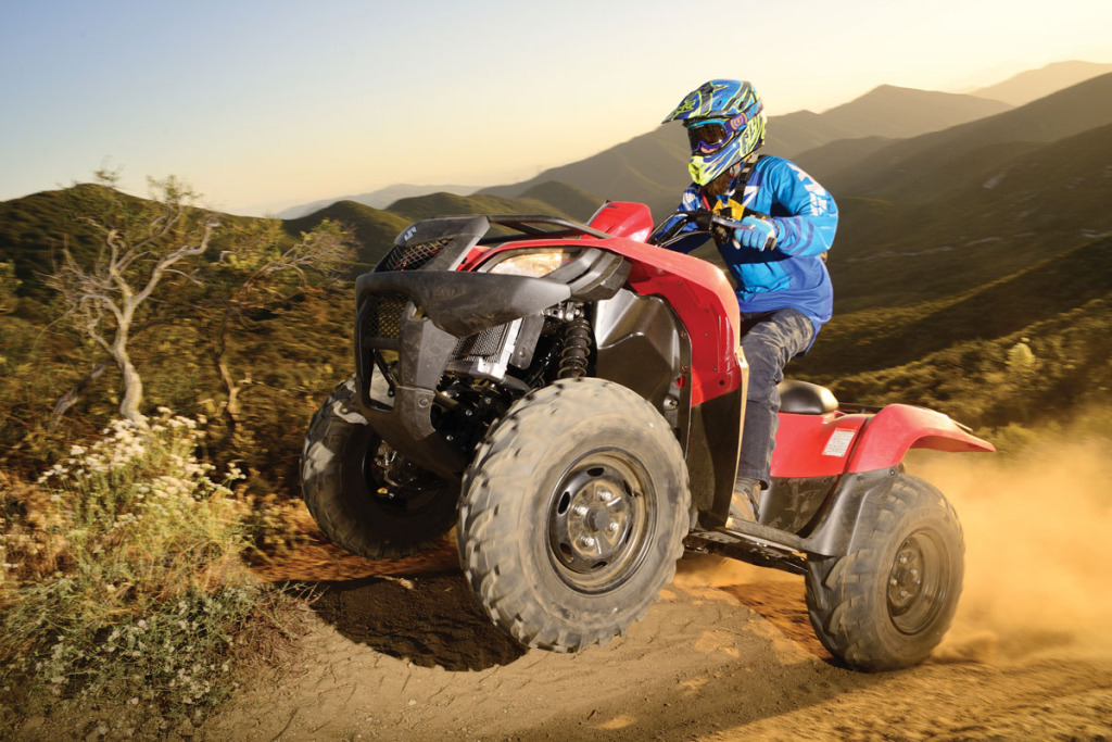 Suzuki KingQuad vs. Polaris Sportsman: Shootout - Dirt Wheels Magazine